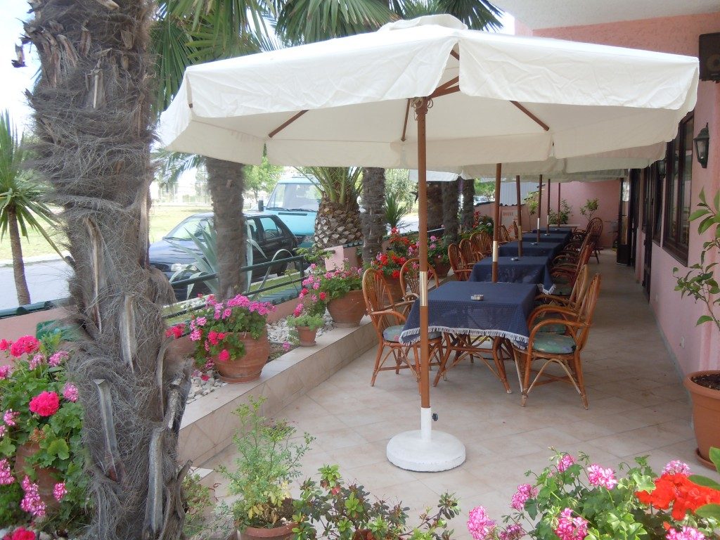 hotel-tropicana