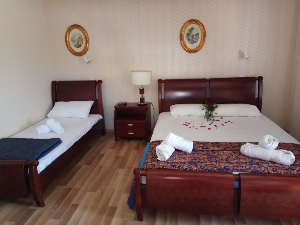 hotel-amfion-01