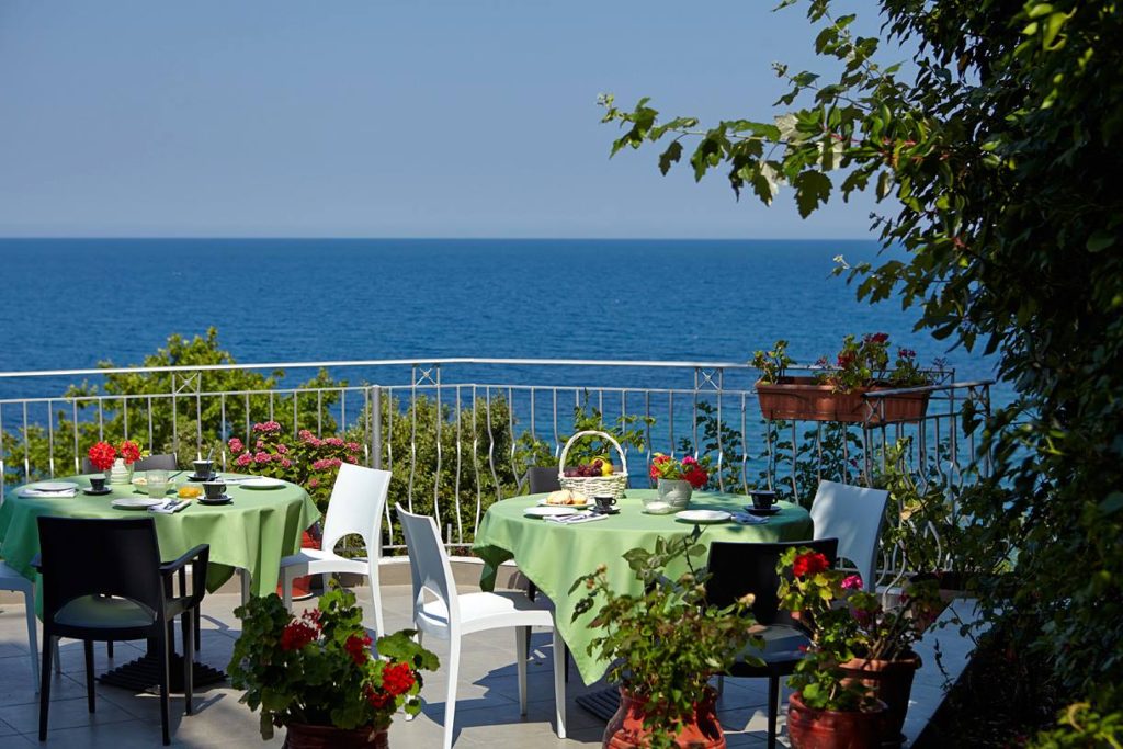 hotel-alkyonis-1