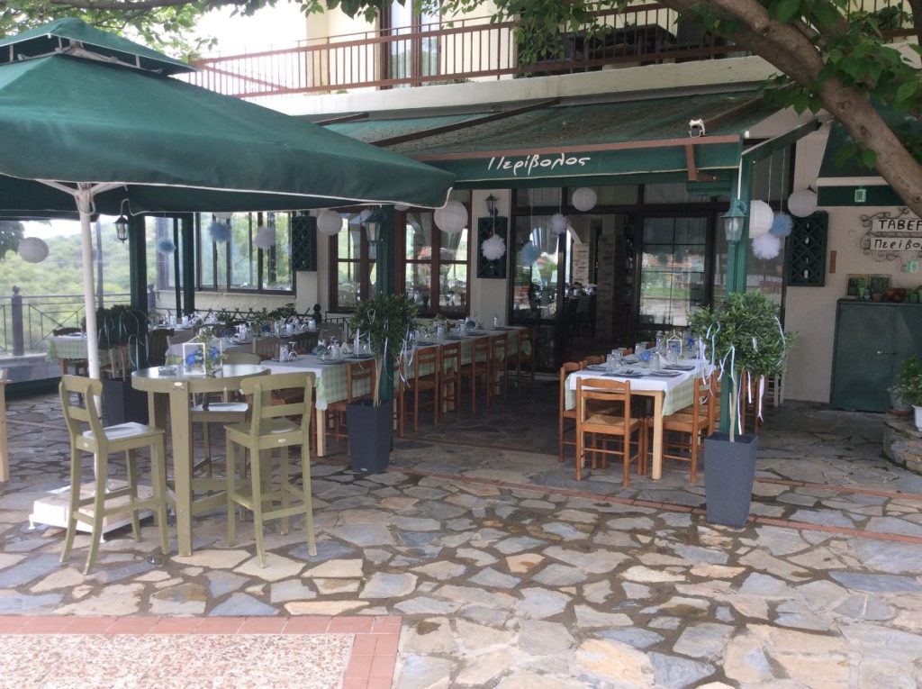 perivolos-tavern1